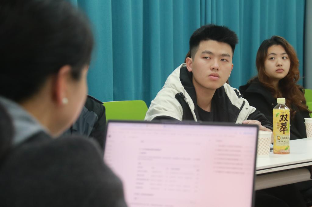 “一站式”学生社区“名师聊天室”系列活动：AI赋能成长，兼顾技能与升学